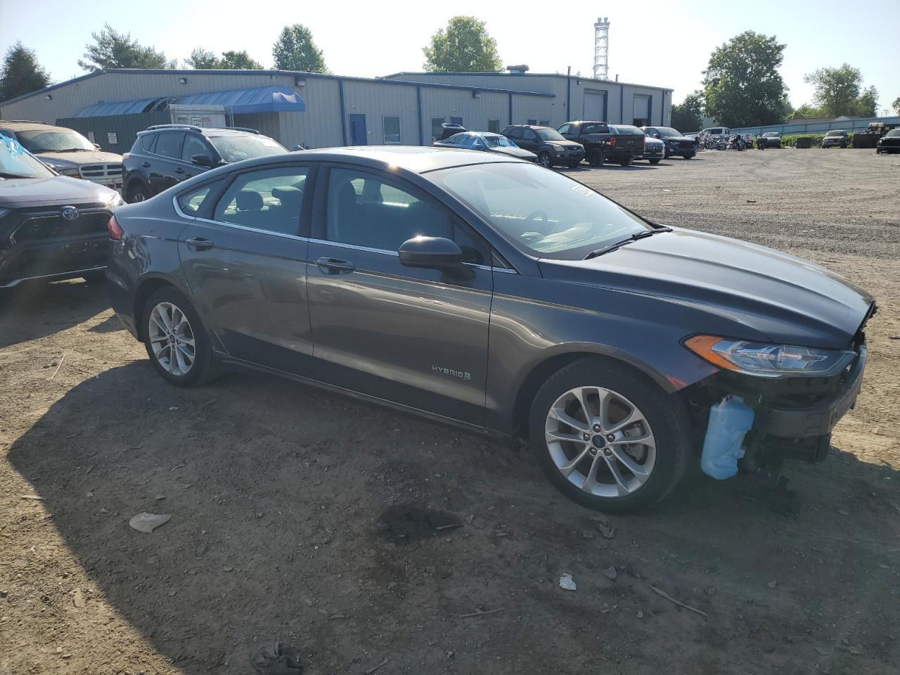 2019 Ford Fusion Se - Image 4