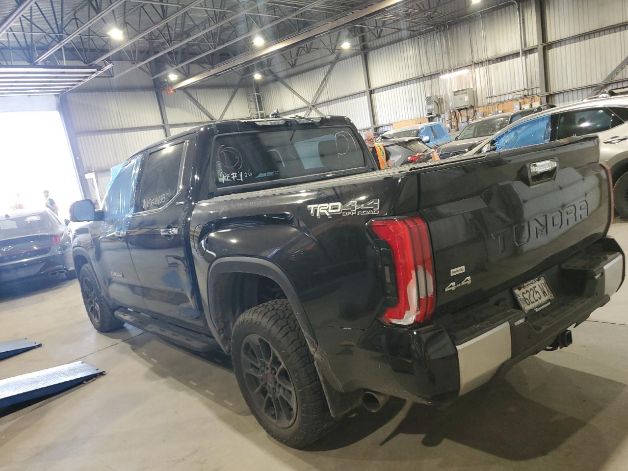 2022 Toyota Tundra Crewmax Limited - Фото 2