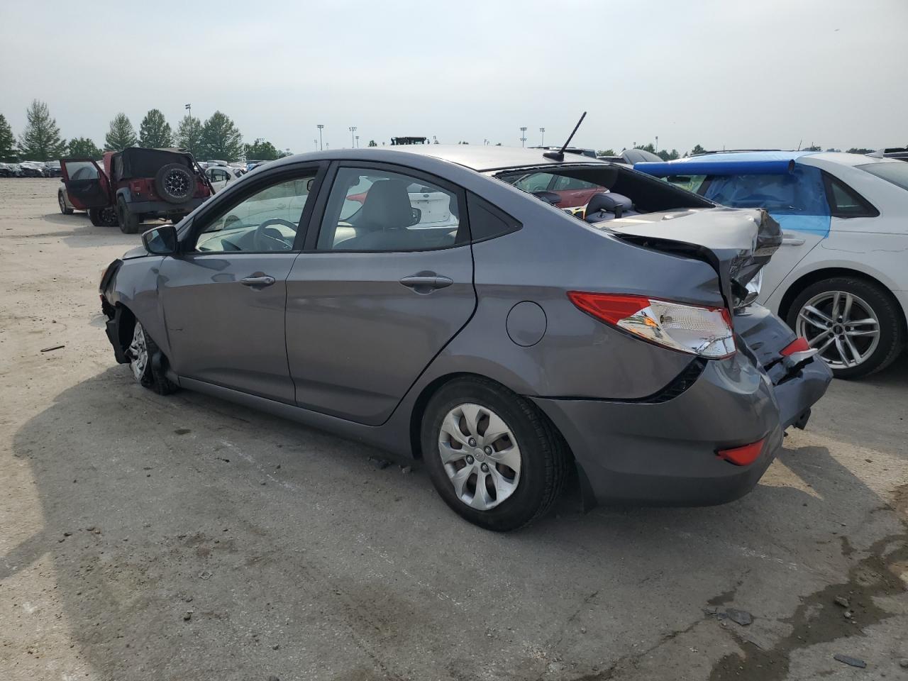 2016 Hyundai Accent Se - Фото 2