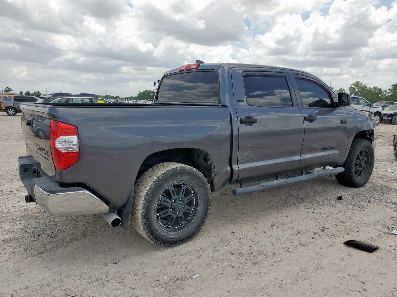 2023 Toyota Tundra Crewmax Sr5 - Image 3