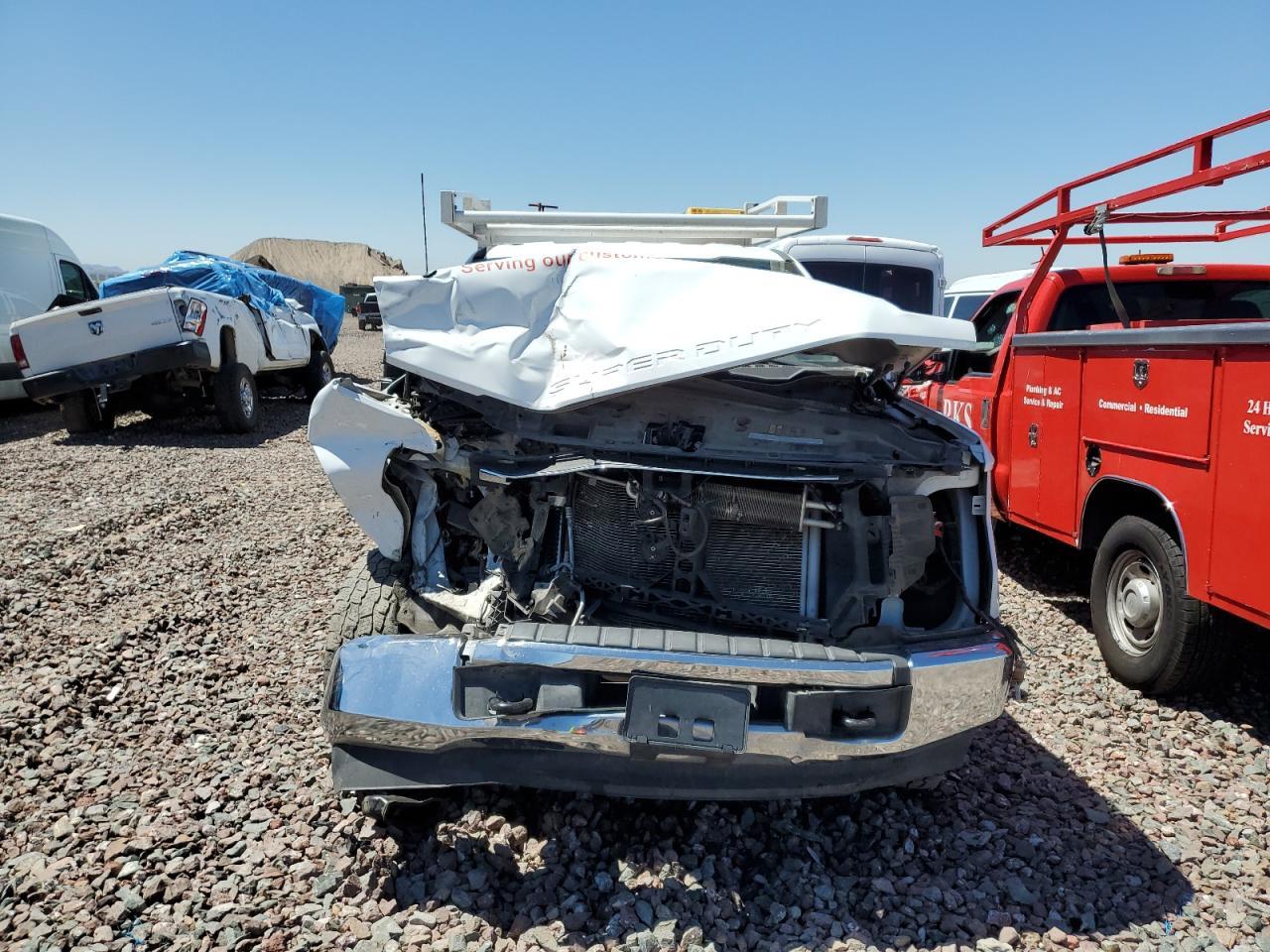 2022 Ford F250 Super Duty - Image 5