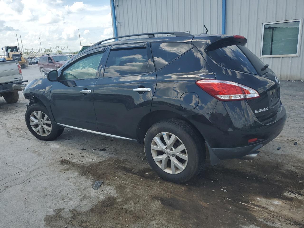 2014 Nissan Murano S - Image 2