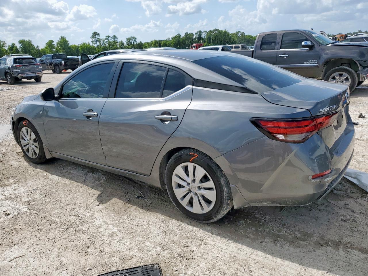 2021 Nissan Sentra S - Фото 2