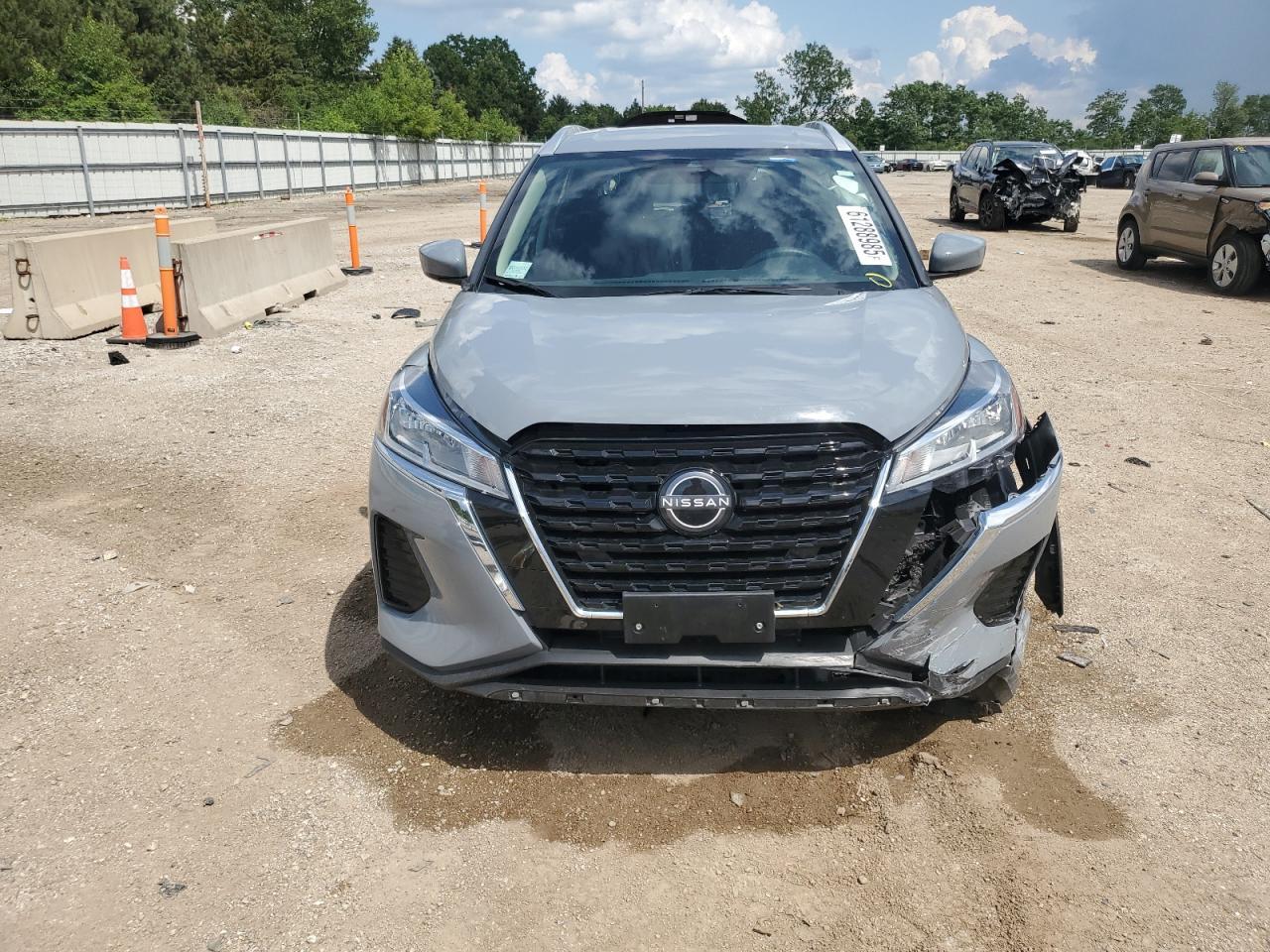 2024 Nissan Kicks Sv - Image 5