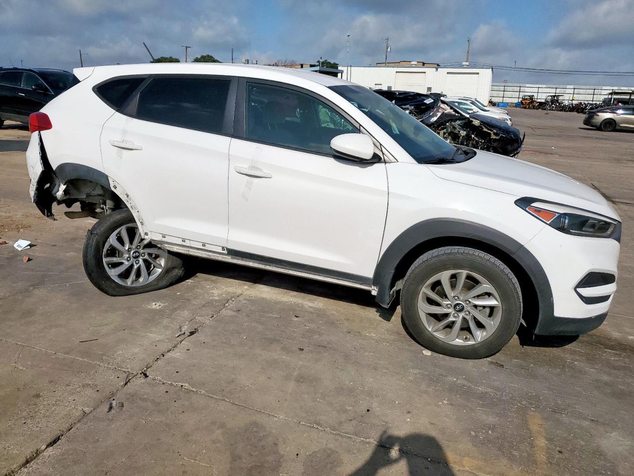 2016 Hyundai Tucson Se - Фото 4