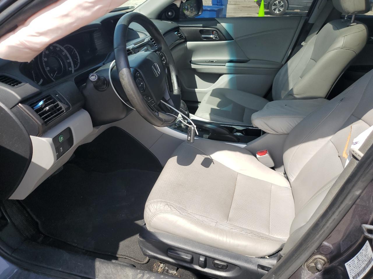2014 Honda Accord Touring - Image 7