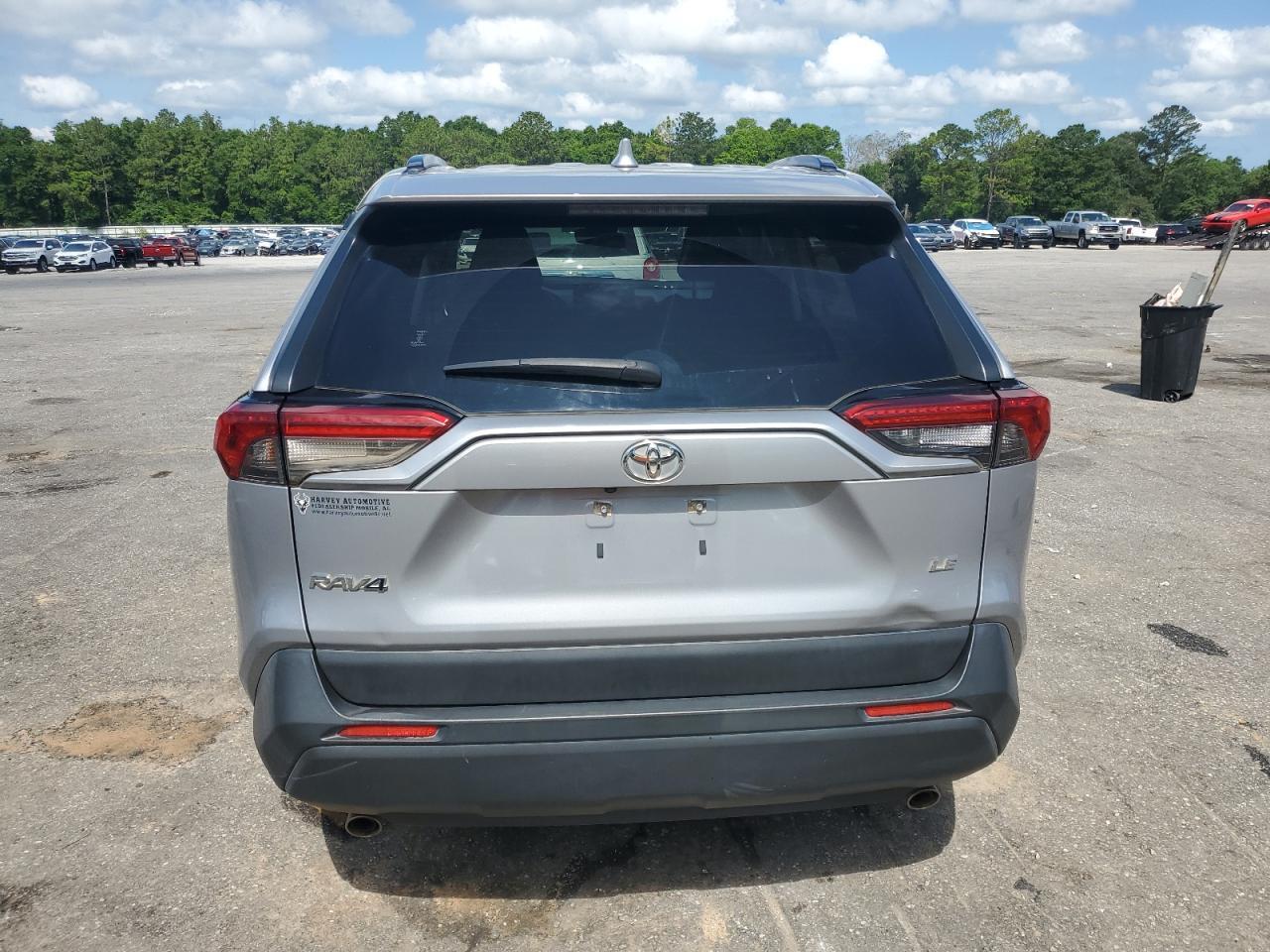 2021 Toyota Rav4 Le - Фото 6