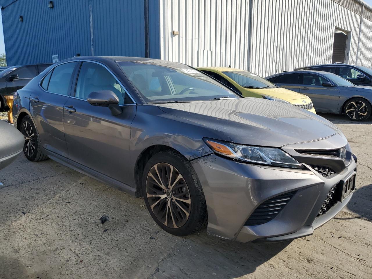 2019 Toyota Camry L - Фото 4