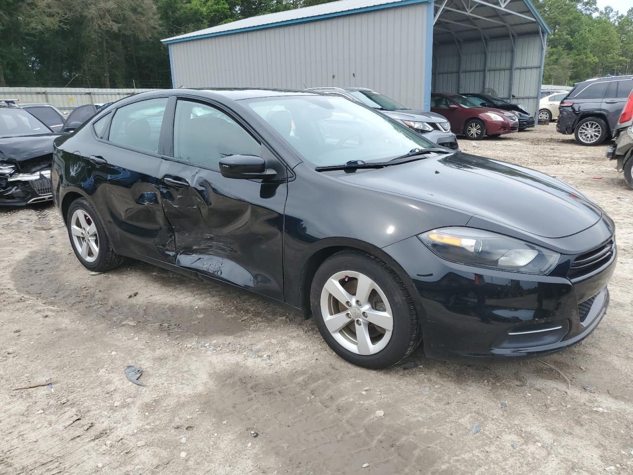 2015 Dodge Dart Sxt - Image 4