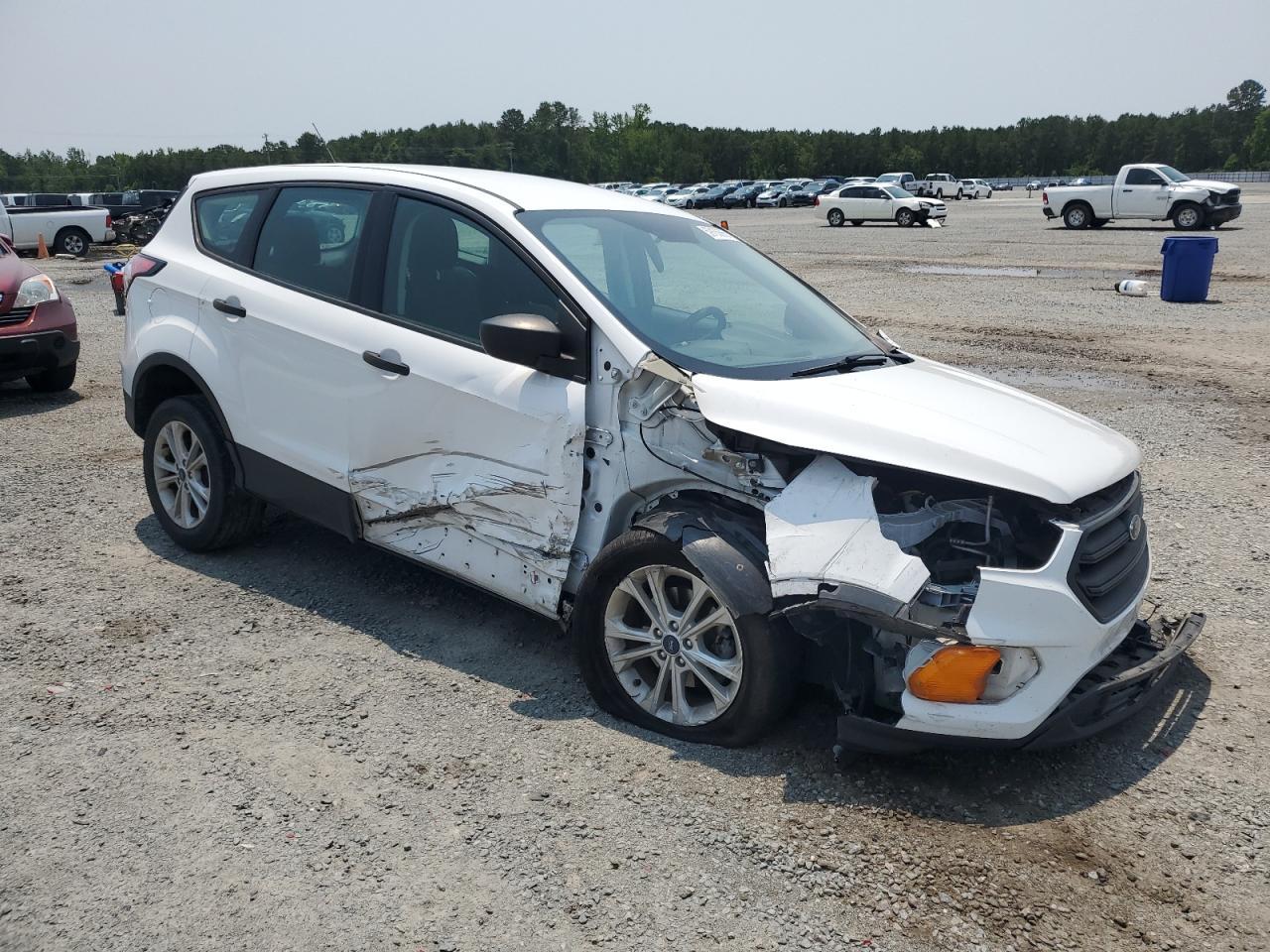 2017 Ford Escape S - Фото 4