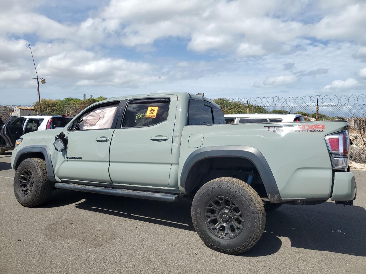 2023 Toyota Tacoma Double Cab - Image 2