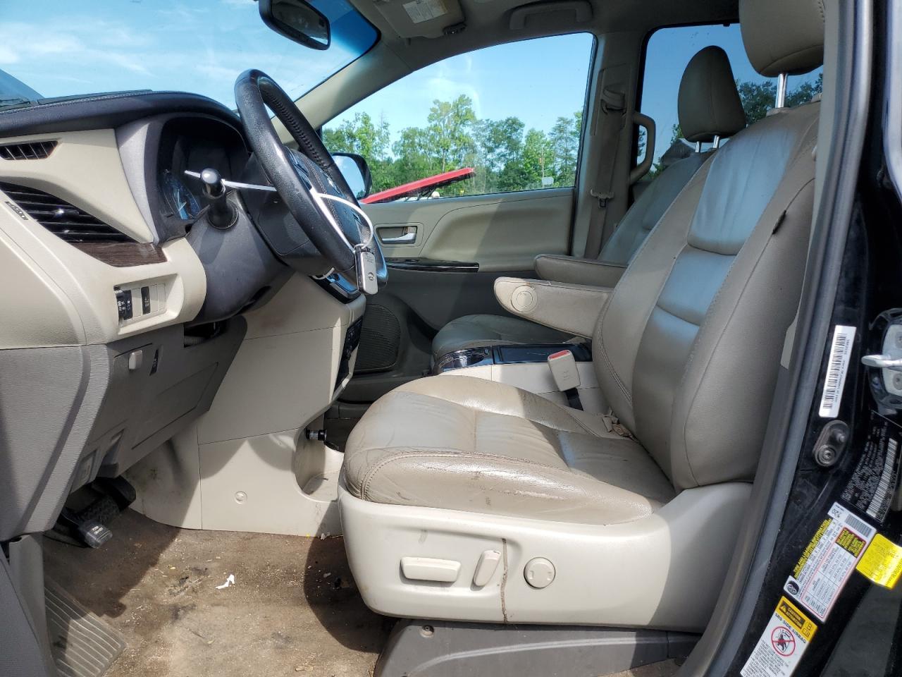 2016 Toyota Sienna Xle - Image 7