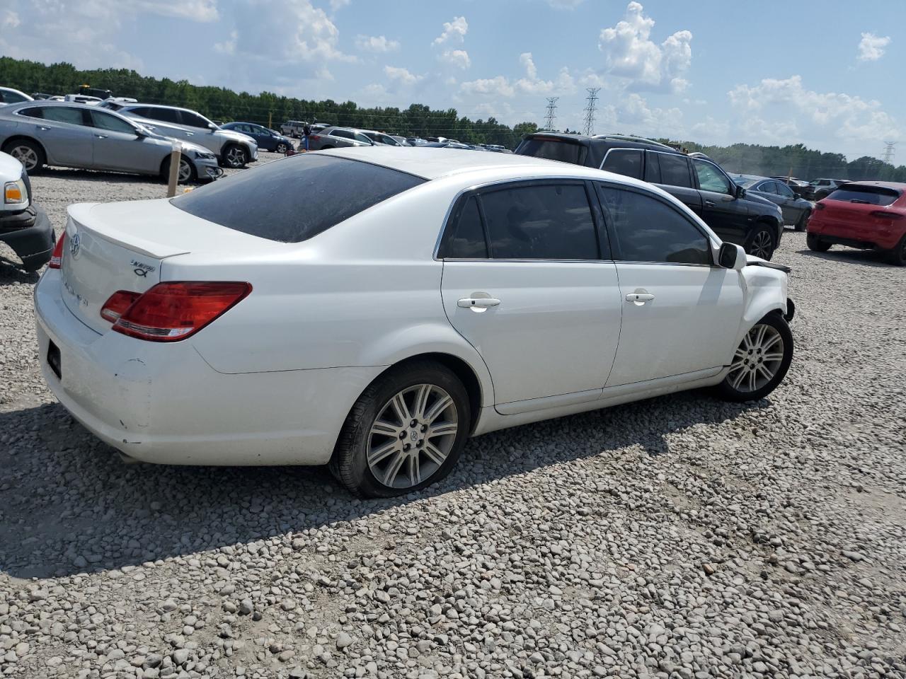 2006 Toyota Avalon Xl - Image 3