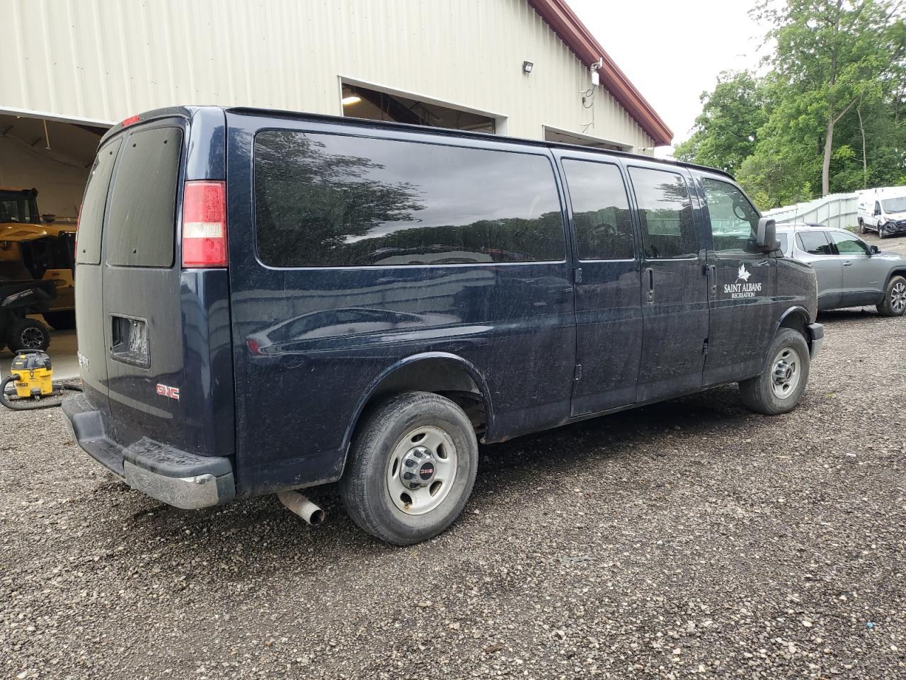 2012 GMC Savana G3500 Lt - Image 3