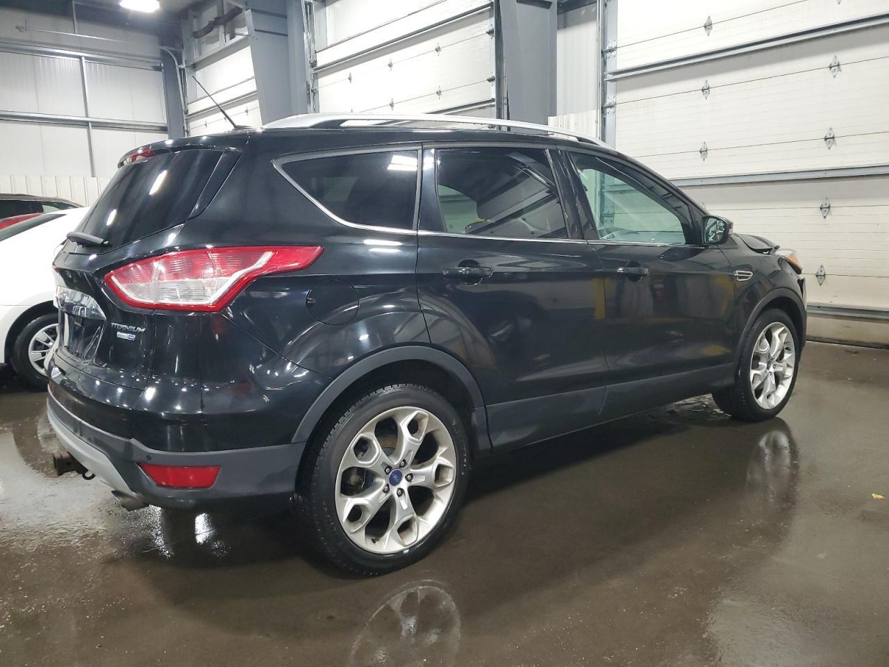2014 Ford Escape Titanium - Image 3