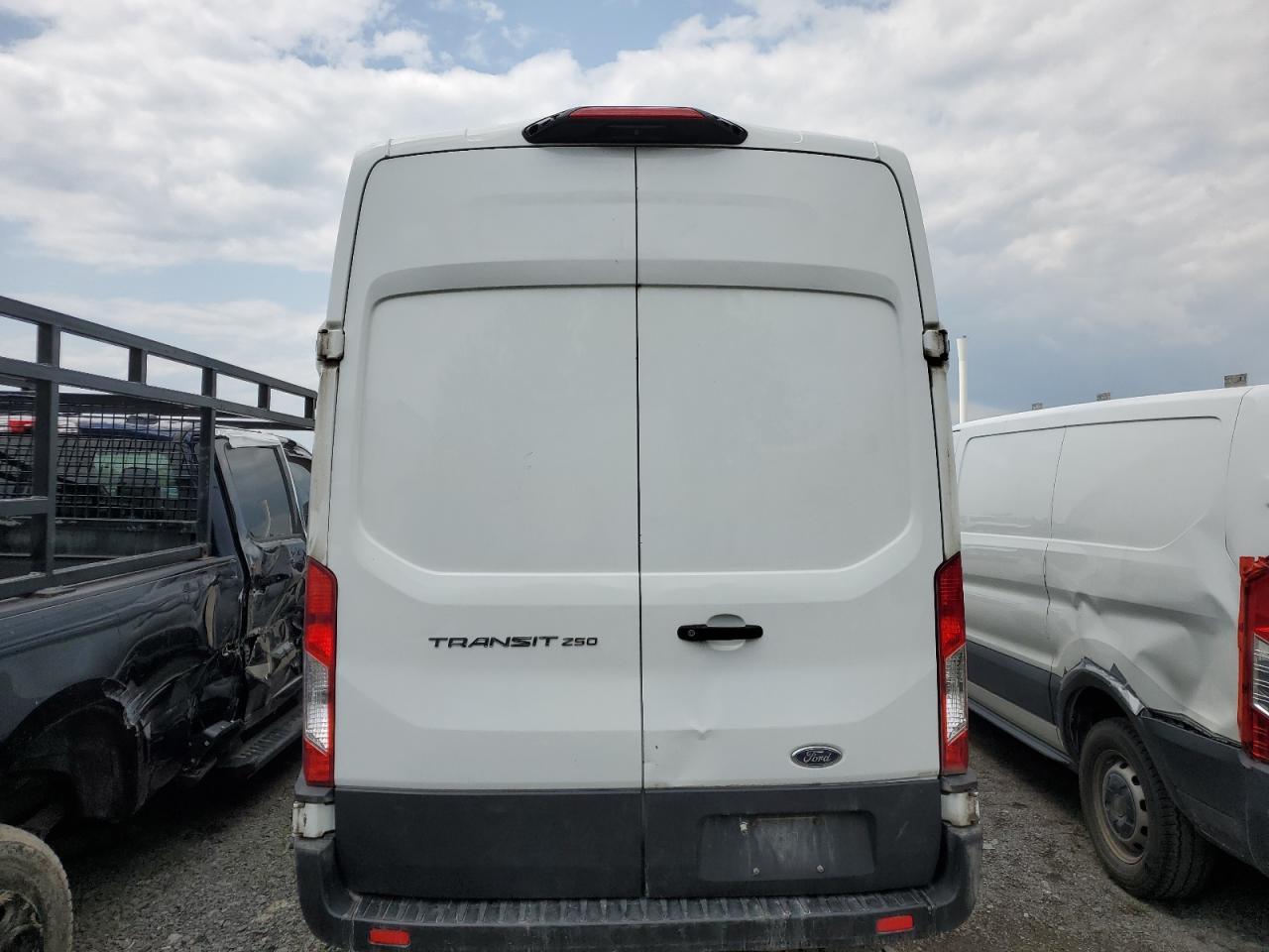 2021 Ford Transit T-250 - Фото 6