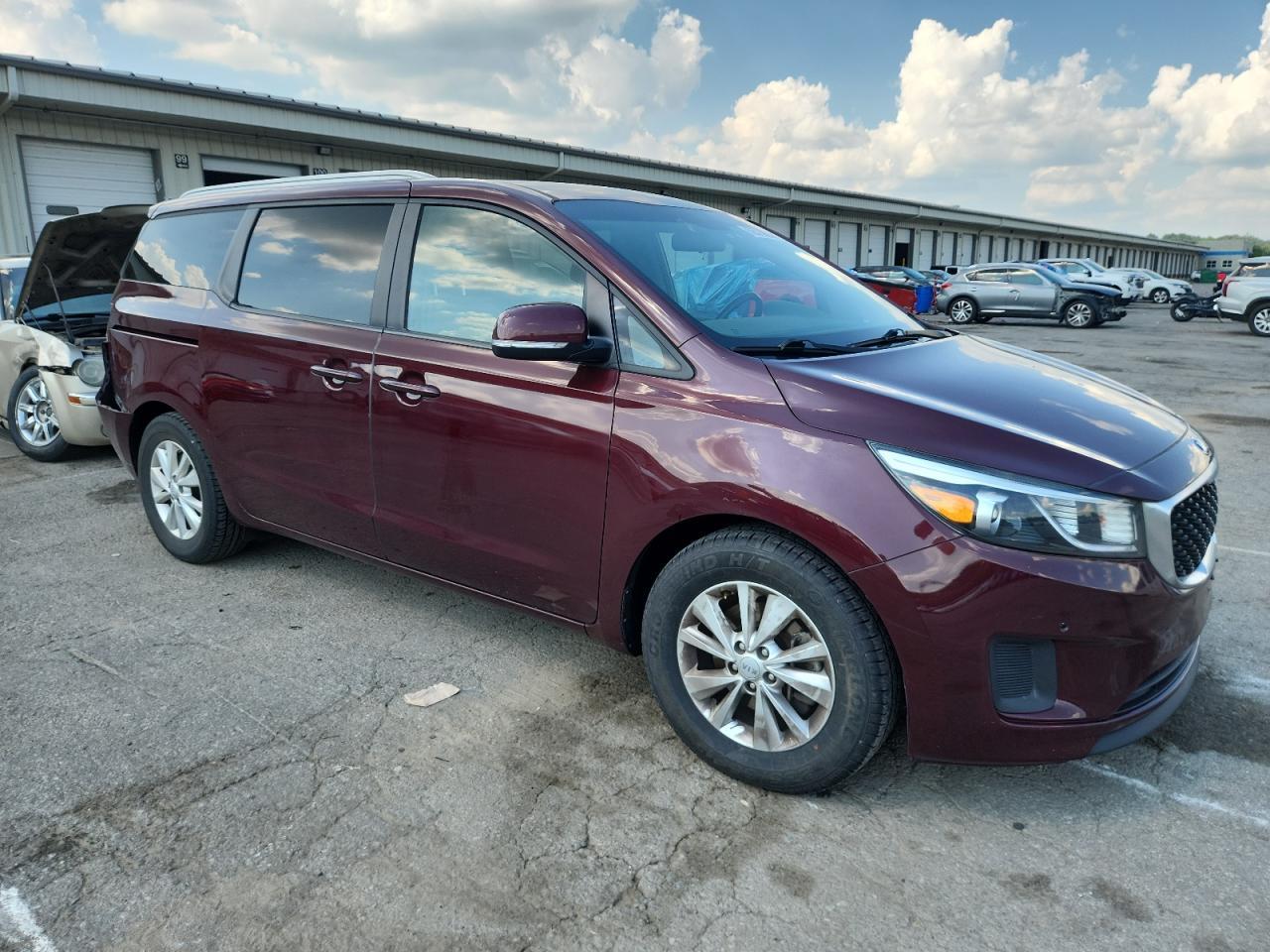 2017 Kia Sedona Lx - Фото 4