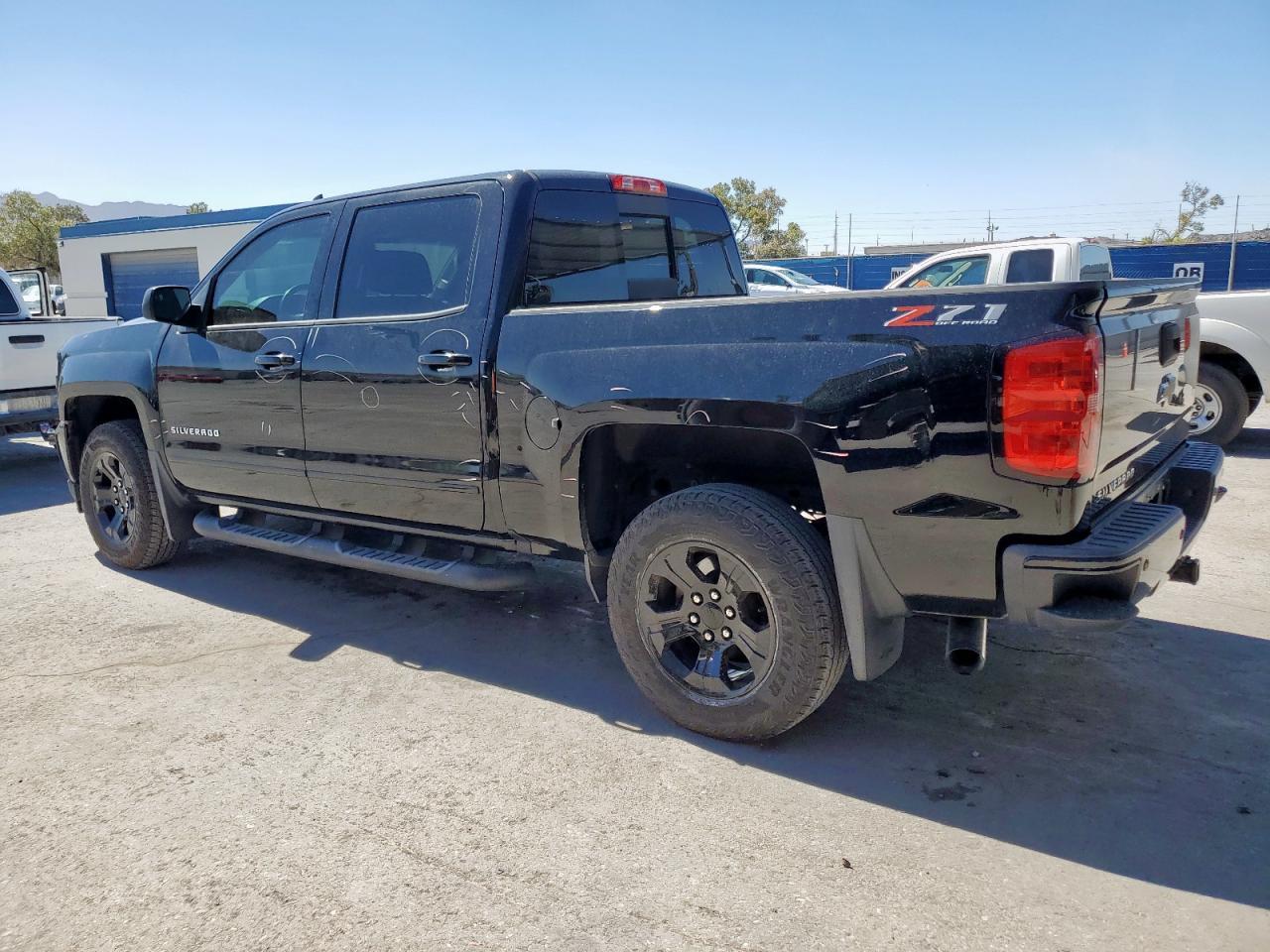 2018 Chevrolet Silverado K1500 Lt - Image 2