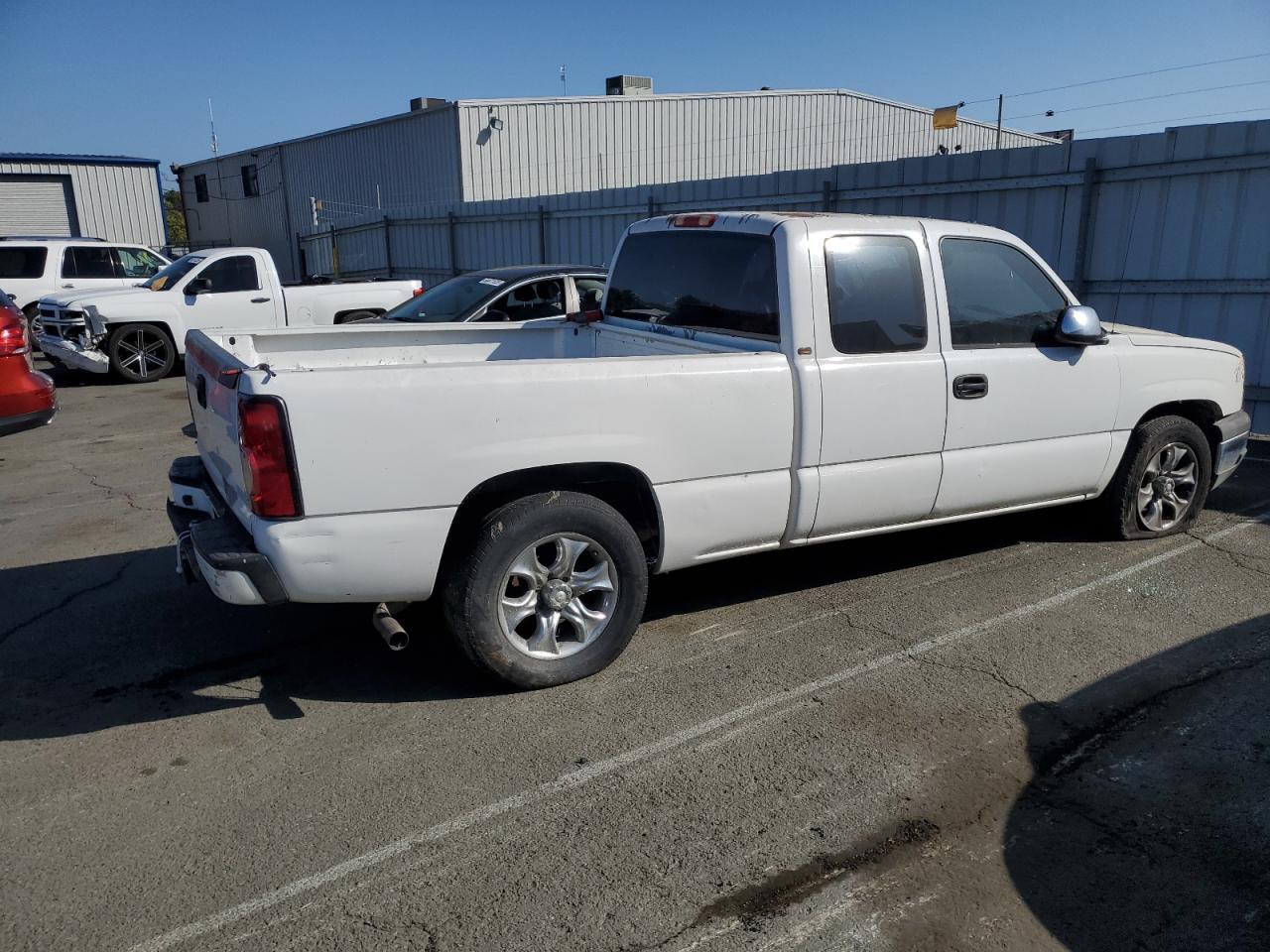 2005 Chevrolet Silverado C1500 - Image 3