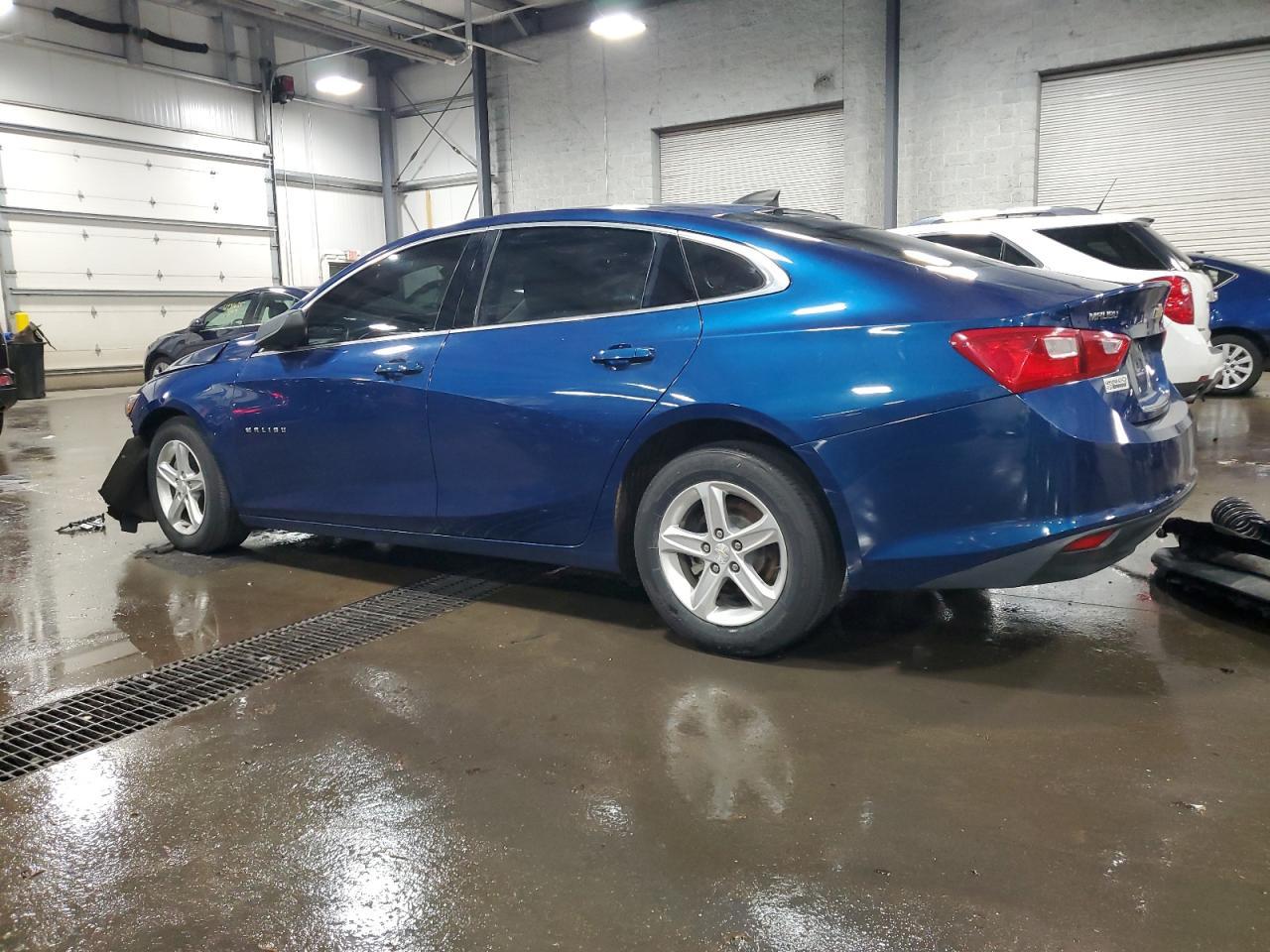 2019 Chevrolet Malibu Ls - Фото 2