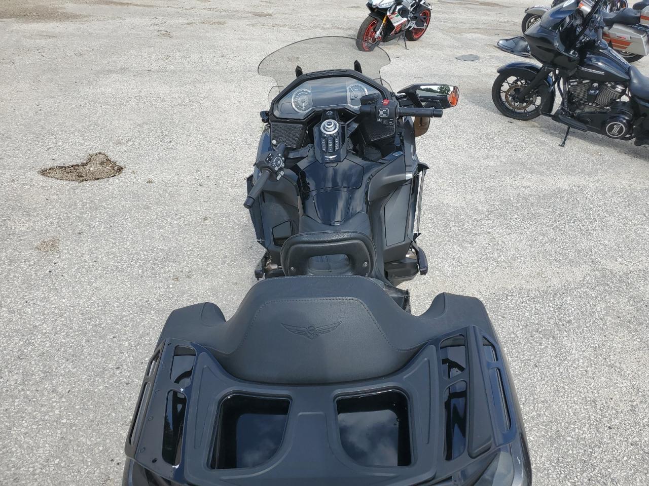 2024 Honda Gl1800 D - Фото 6