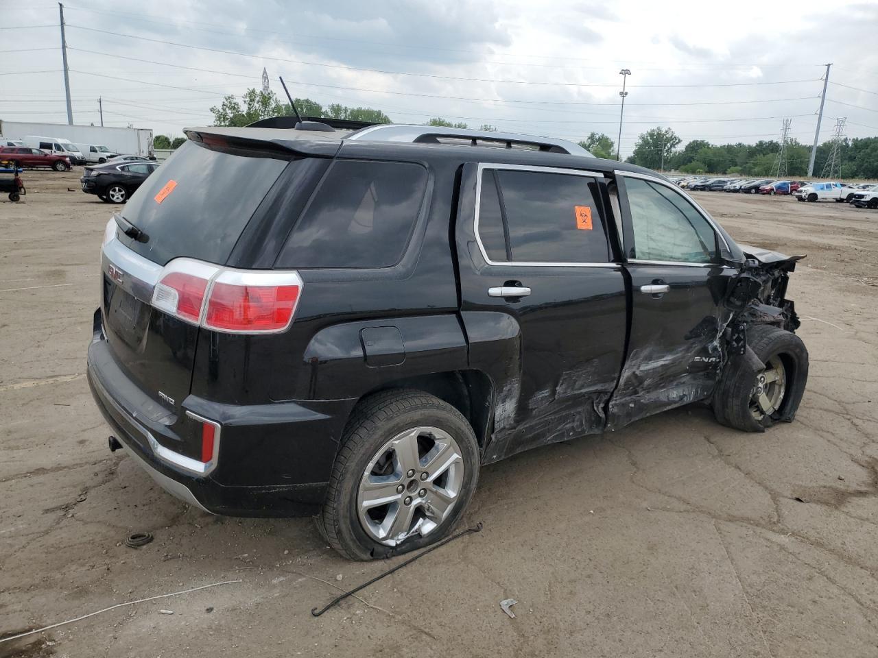 2017 GMC Terrain Denali - Image 3