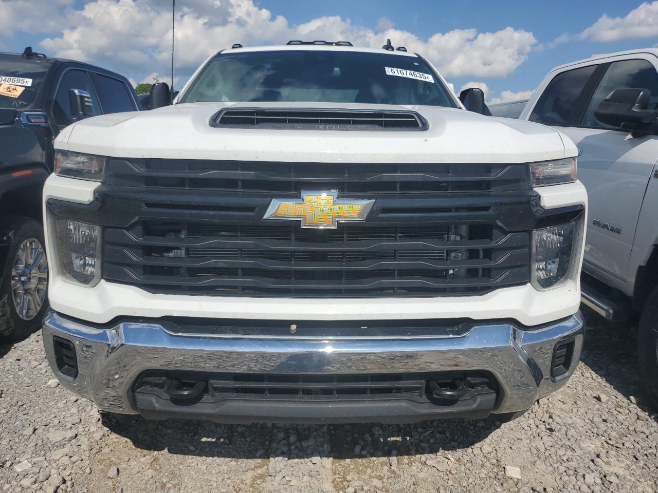 2024 Chevrolet Silverado K3500 - Image 5