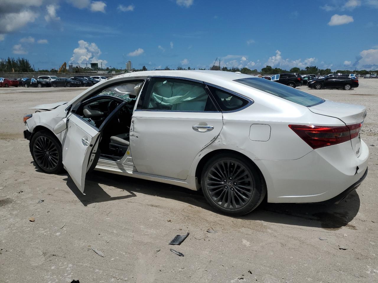 2018 Toyota Avalon Xle - Фото 2