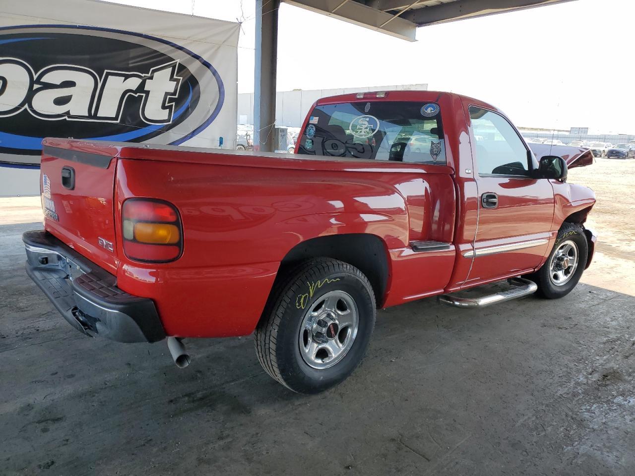 2004 GMC New Sierra C1500 - Image 3