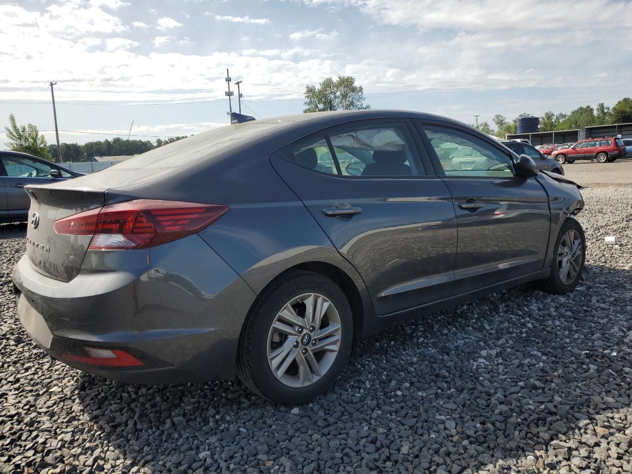 2020 Hyundai Elantra Sel - Фото 3