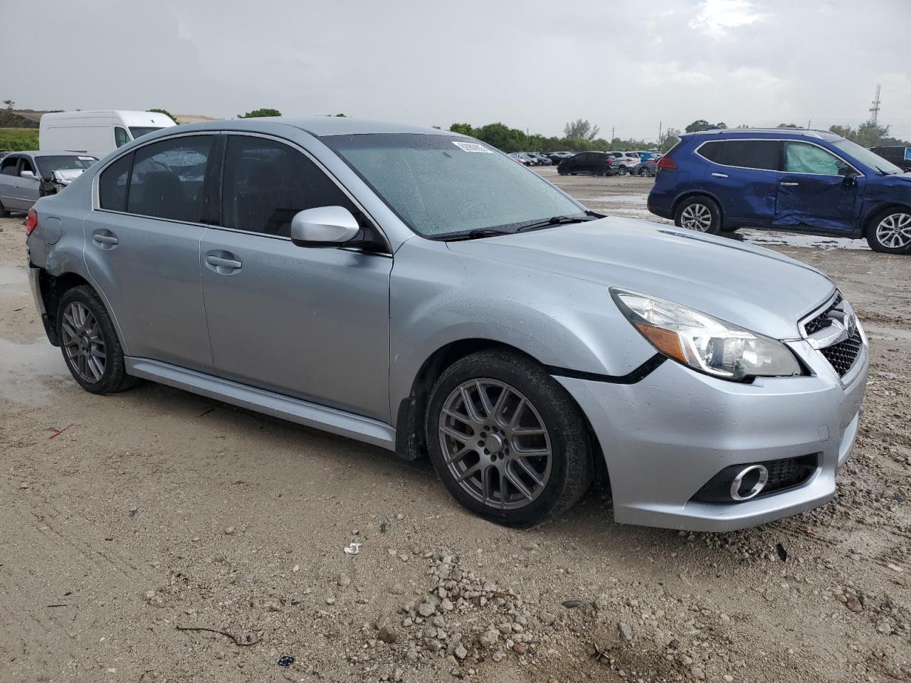 2013 Subaru Legacy 2.5I Limited - Image 4