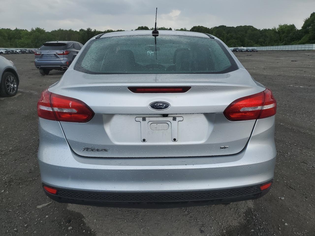 2015 Ford Focus Se - Image 6