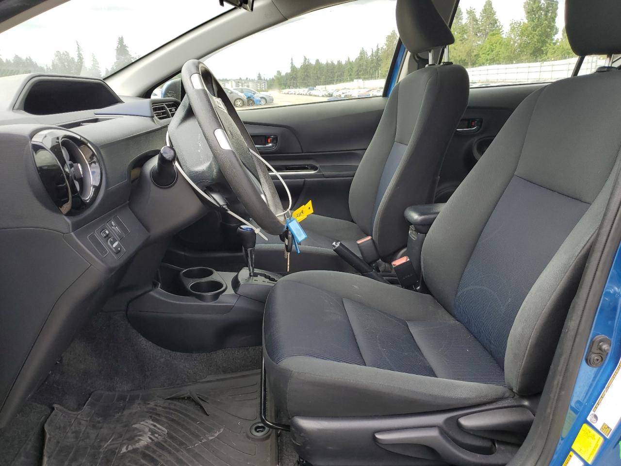 2015 Toyota Prius C - Фото 7