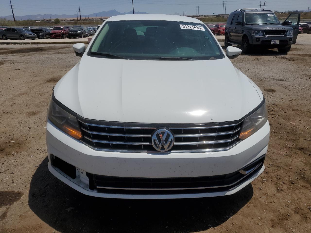2018 Volkswagen Passat S - Image 5