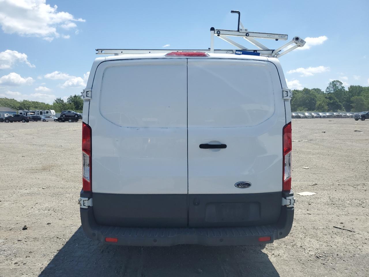 2015 Ford Transit T-150 - Фото 6