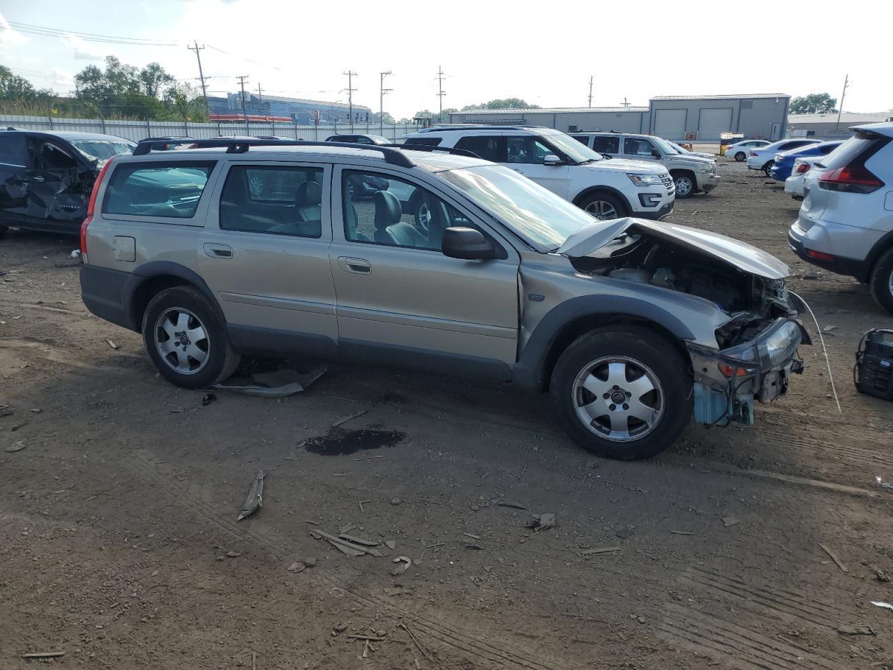 2002 Volvo V70 Xc - Image 4