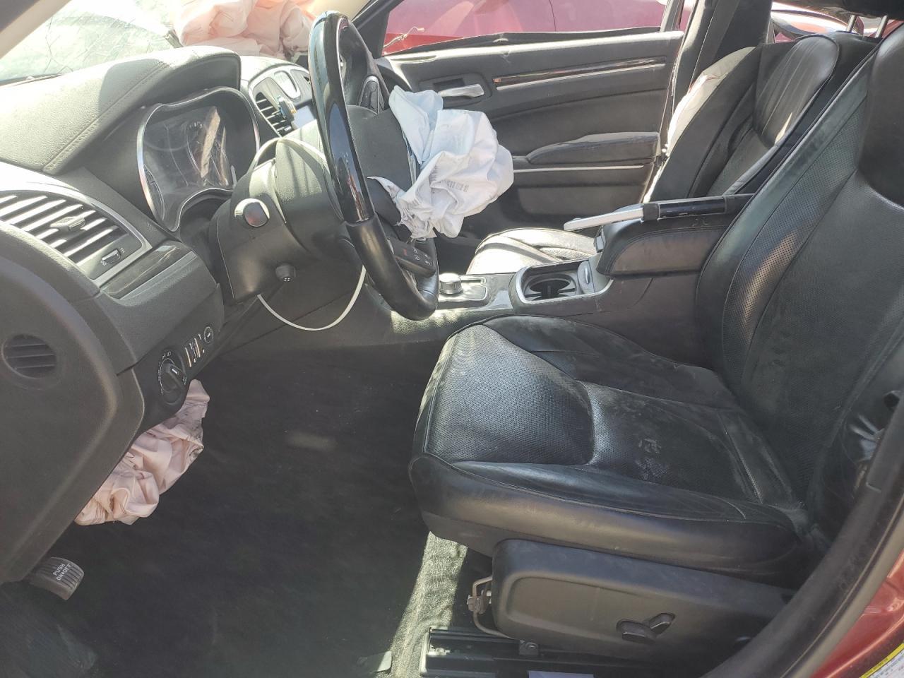 2019 Chrysler 300 Limited - Image 7