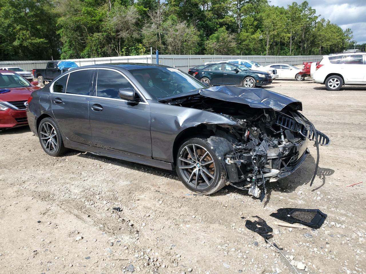 2019 BMW 330I - Фото 4