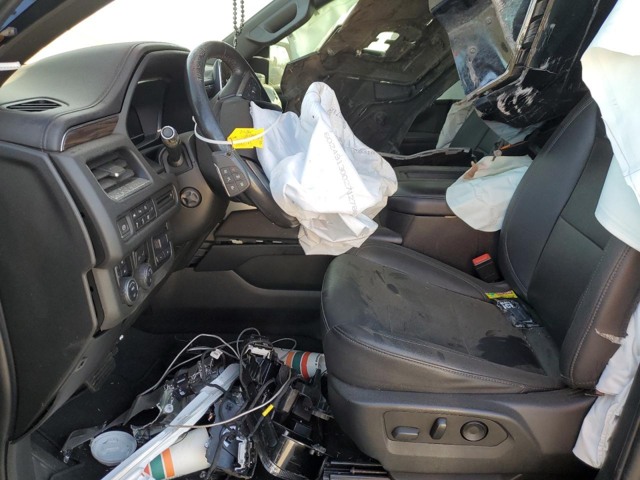 2022 Chevrolet Suburban K1500 Z71 - Image 7