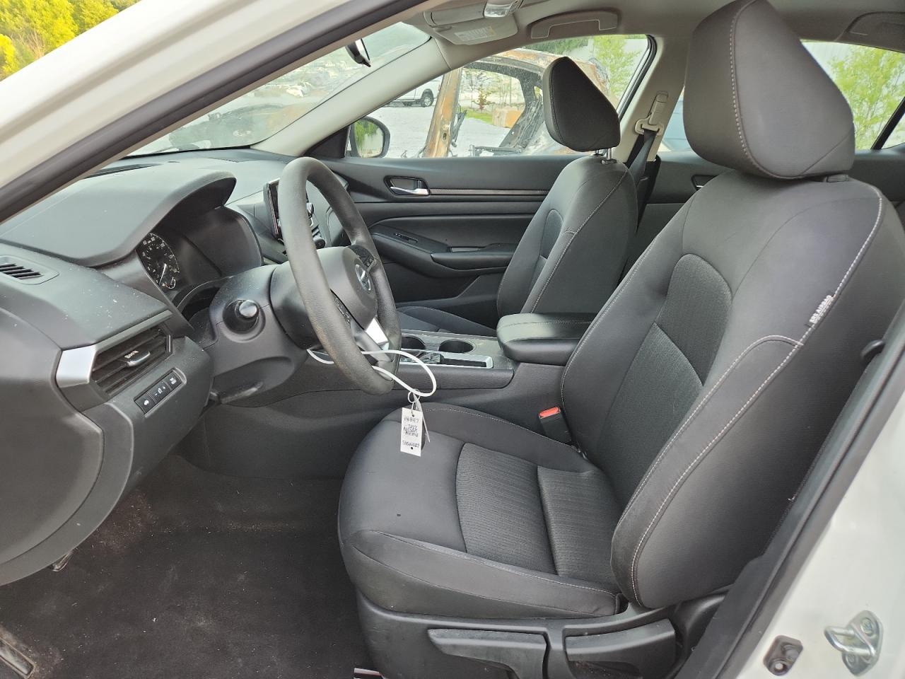 2022 Nissan Altima S - Image 7