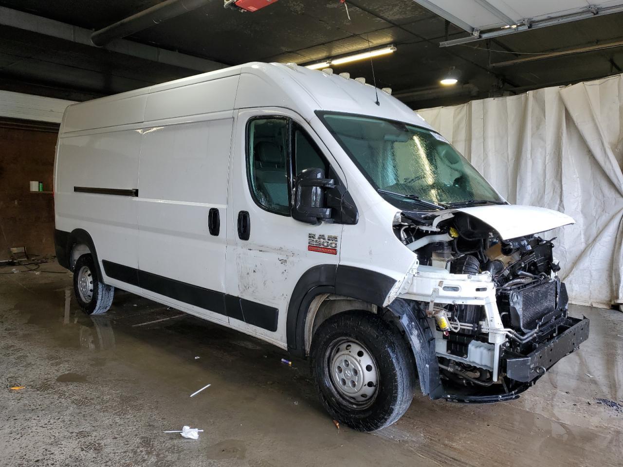 2019 Ram Promaster Cargo Van - Фото 4