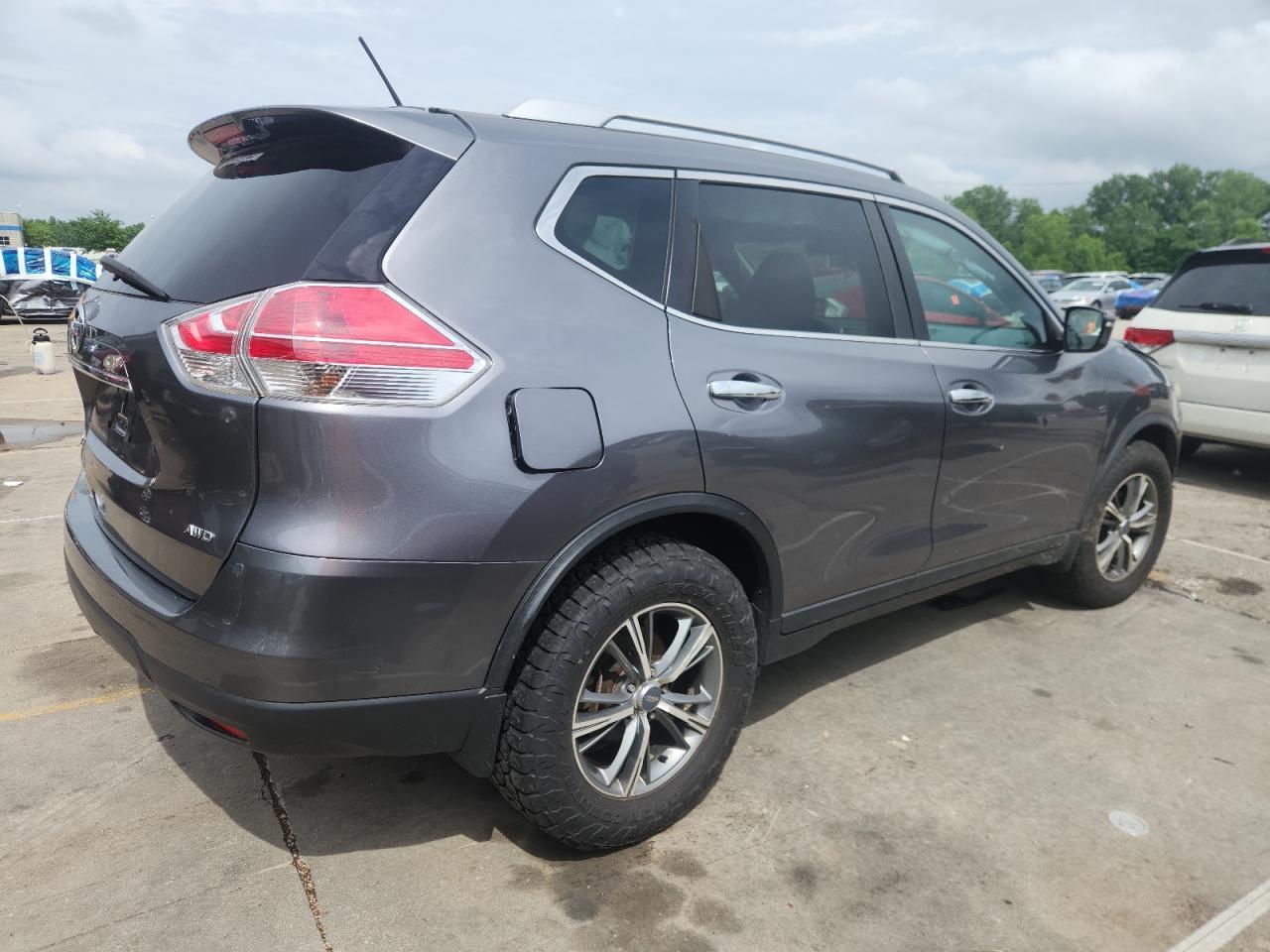 2016 Nissan Rogue S - Фото 3
