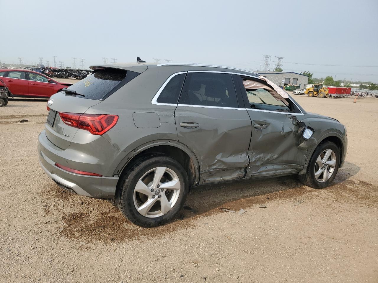 2020 Audi Q3 Premium - Фото 3
