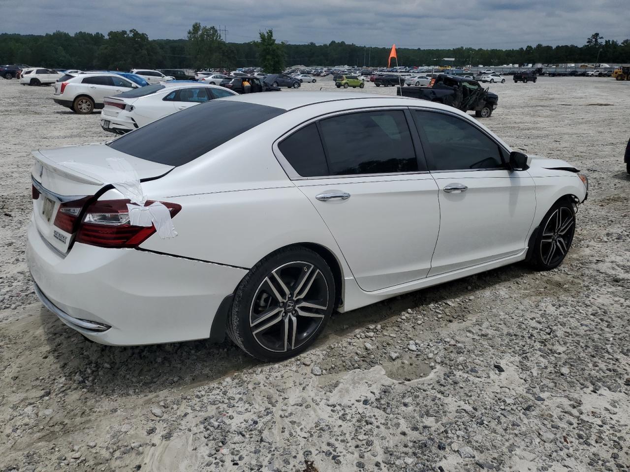 2017 Honda Accord Sport Special Edition - Image 3