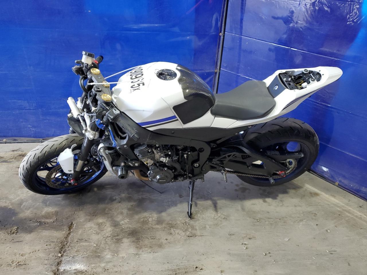 2023 Suzuki Gsx-R1000 - Image 3