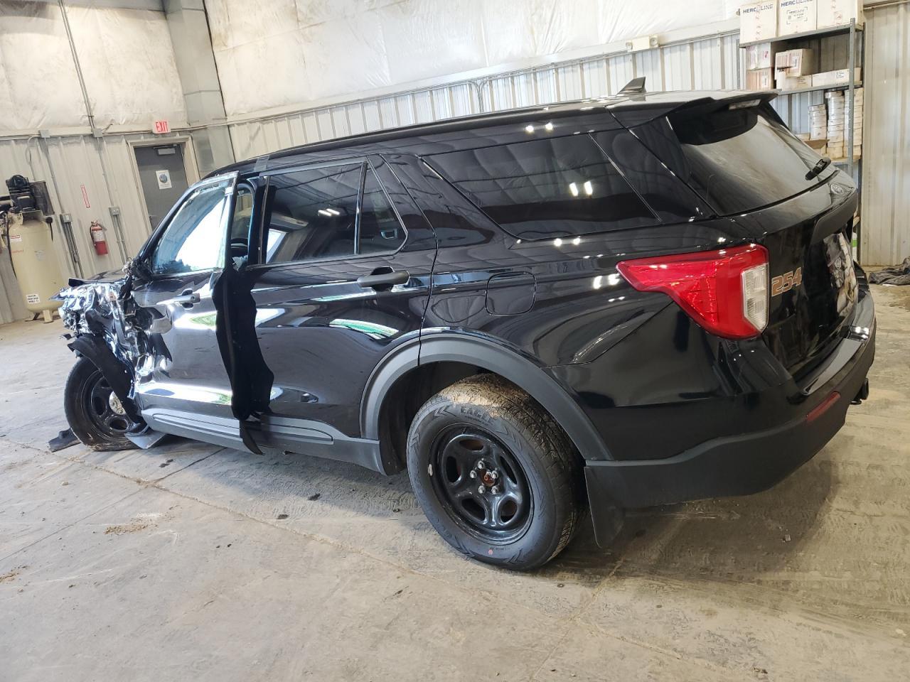 2023 Ford Explorer Police Interceptor - Фото 2