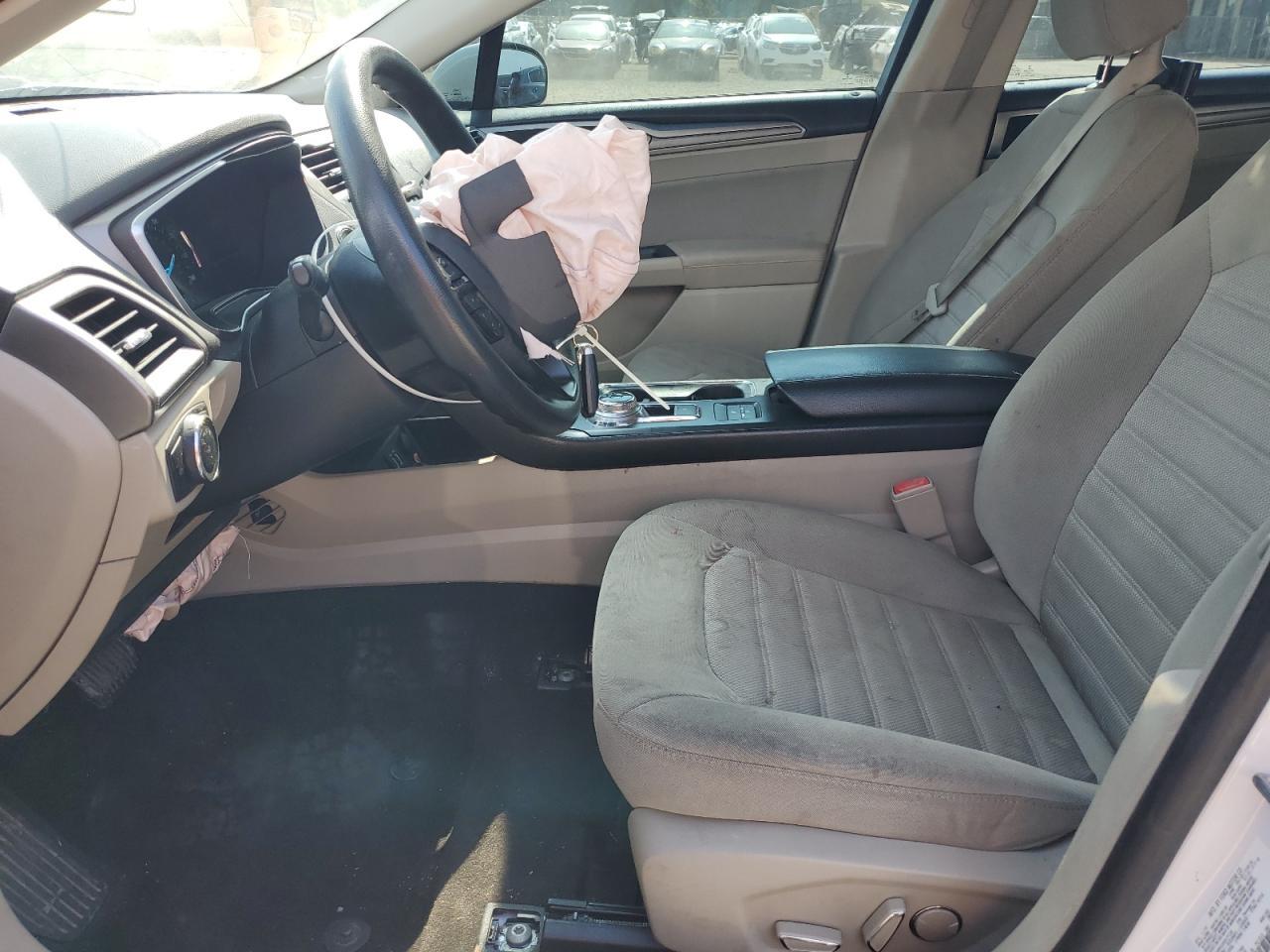 2020 Ford Fusion Se - Image 7