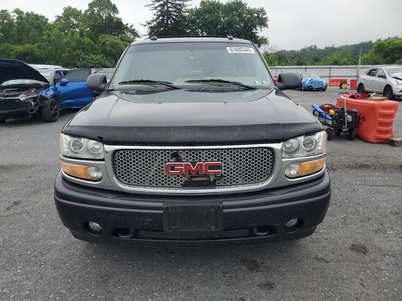 2003 GMC Yukon Xl Denali - Image 5