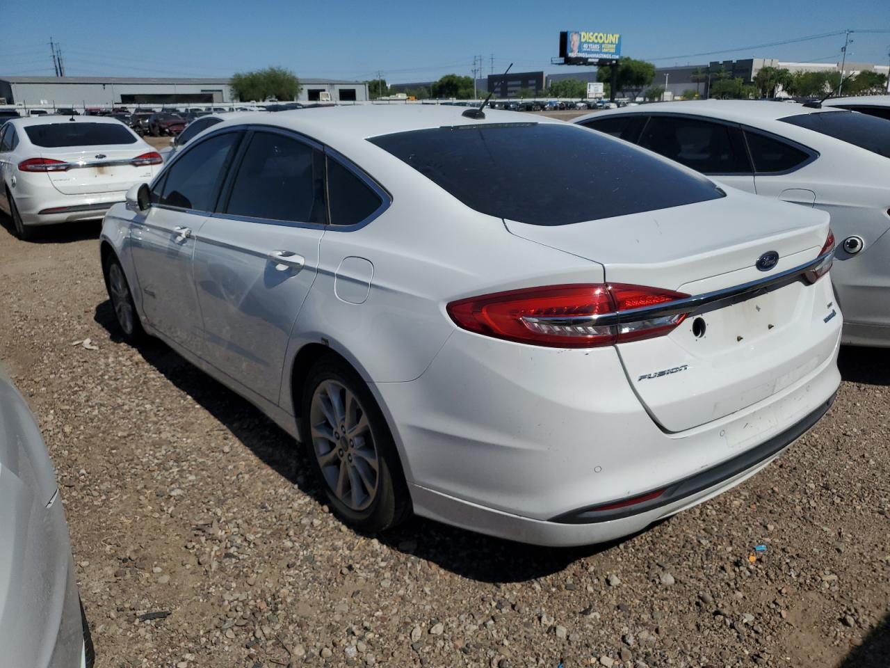 2017 Ford Fusion Se Hybrid - Image 2
