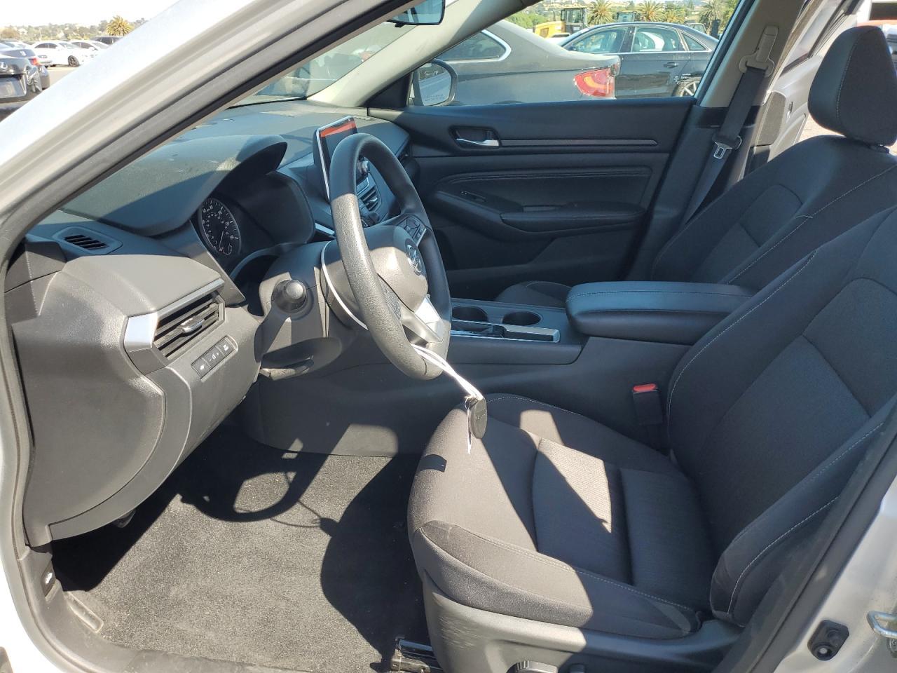 2020 Nissan Altima S - Image 7